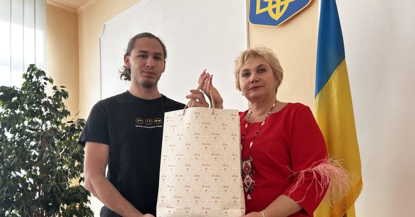 Традиції добра та підтримки в ІТ коледжі Львівської політехніки: подарунки до дня Святого Миколая