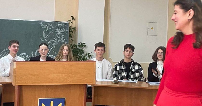 Диспут «Економіка війни та глобалізація»: студенти аналізують виклики сучасності