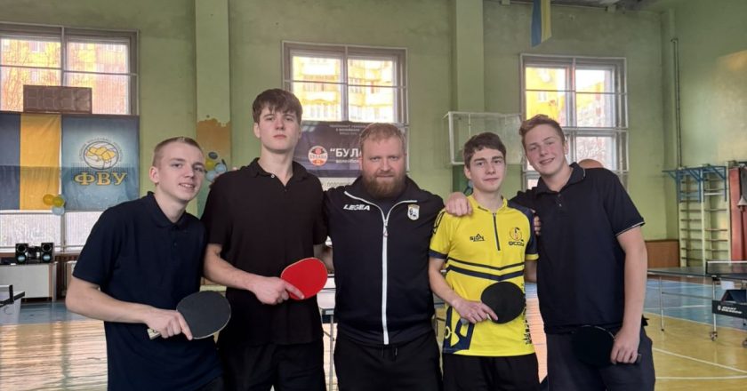 Обласні змагання з настільного тенісу серед юнаків: підсумки та результати