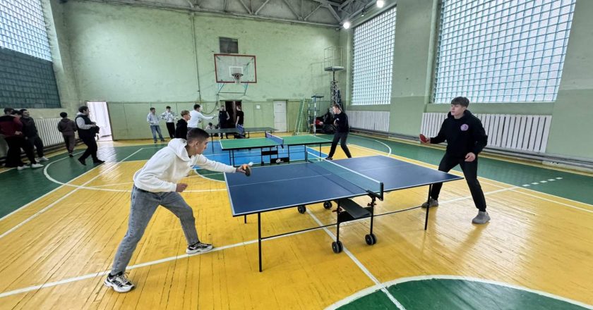 В ІТ коледжі відбулися змагання з настільного тенісу
