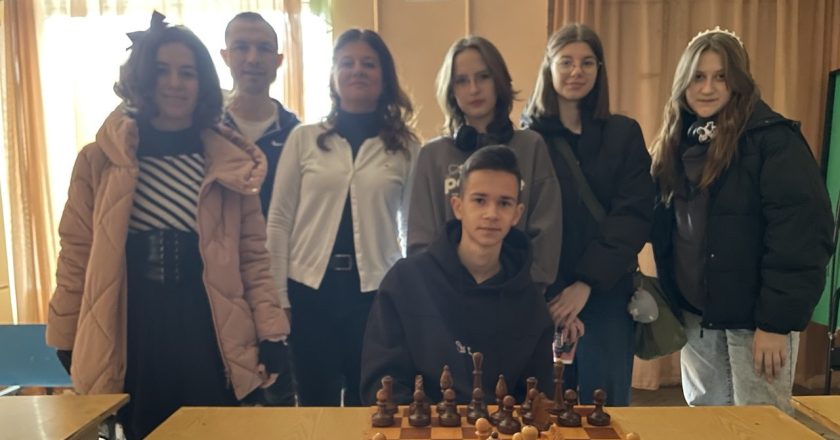 Майстерність на дошці: студенти ІТ-коледжу провели відкритий шаховий майстер-клас