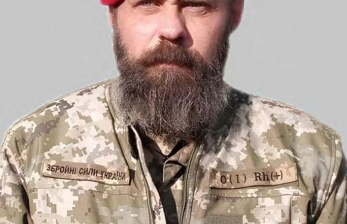 Під час виконання бойового завдання на Луганщині загинув випускник  коледжу  старший солдат ПЕЦЮХ Павло Васильович  (14.02.1981 — 16.03.2024)